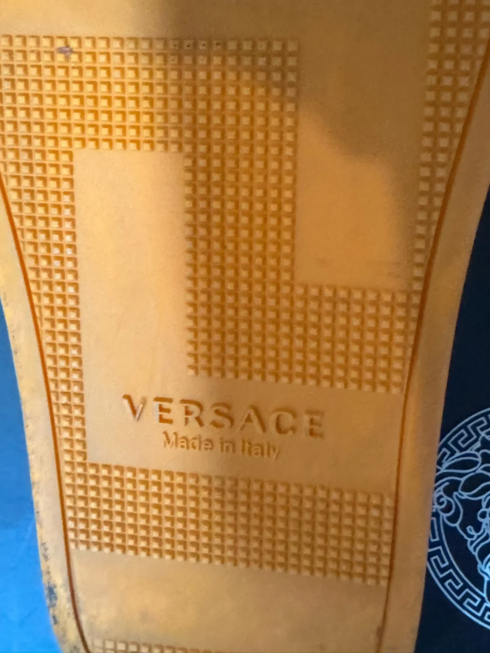 Versace 💯% Authentic Iconic Medusa luxurious flip-flops slipper sandals. — EUC
